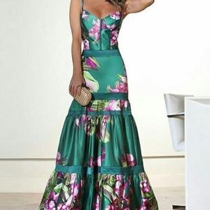 Fashion Sexy Floral Ruffles Layered Evening Dress